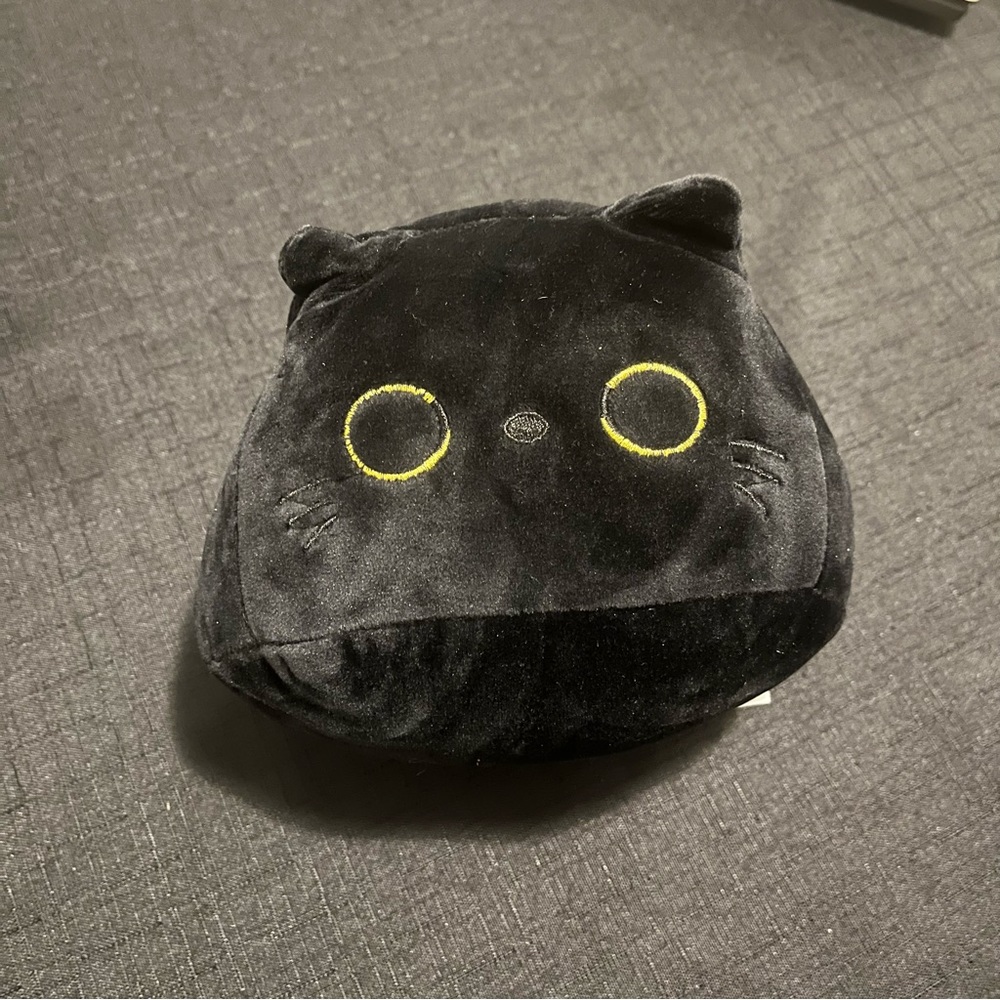 Cute and soft black cat plushie toy